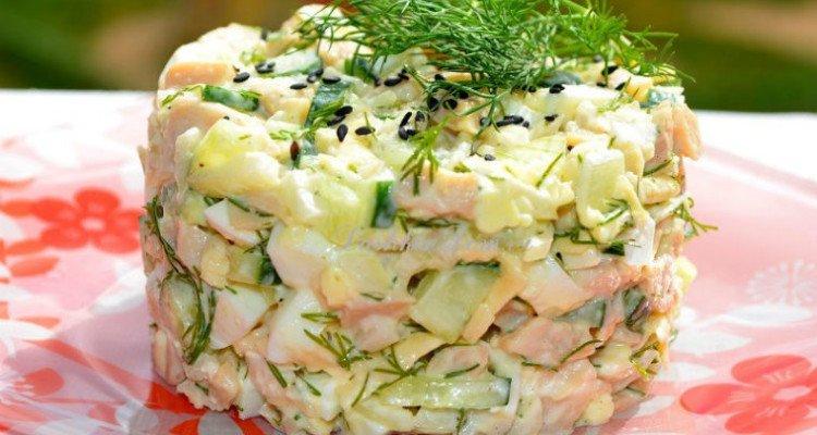 салат из кальмара